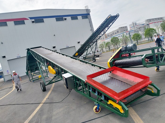 移動式輸送機(jī)
