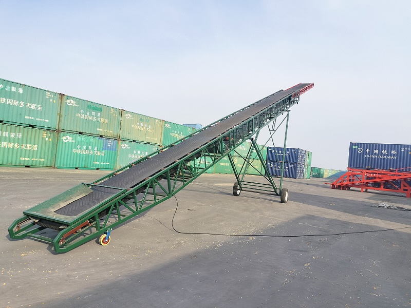 大型輸送機(jī)